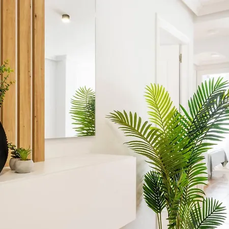 Pink Del Mar - Winter By The Sea *