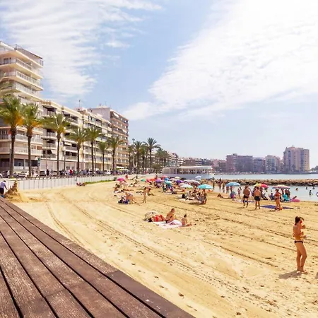 Апартаменты Pink Del Mar Торевьиа
